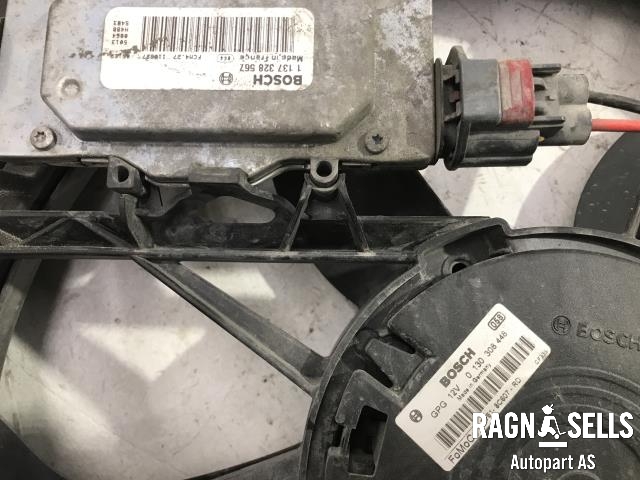 Kjølevifte elektrisk til Ford C-Max 2010-2015 (Type II, Fase 1)  (FOMOCO|8B618V607R|)