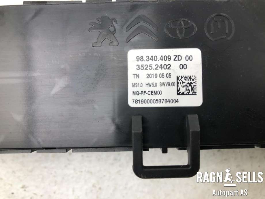 Varmeapparat betjening til Peugeot Partner 2019-->> (Type III)  (98340409ZD|352524020200|)
