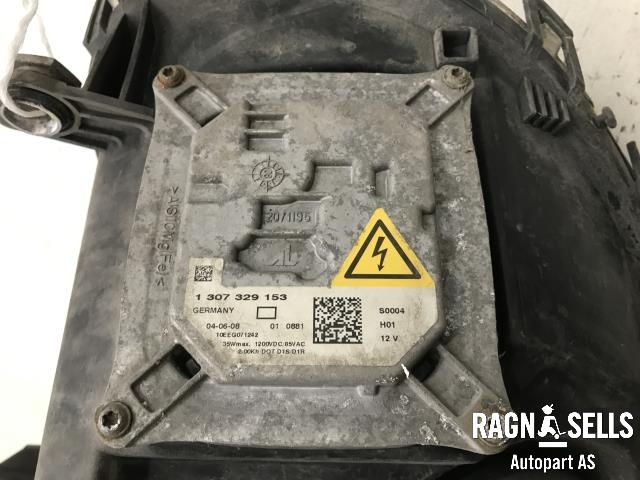 Frontlykt venstre xenon til Mini One/Cooper 2007-2014 (R55-57) (R55-57) (63 12 7 269 981|0301225271|16270300|)