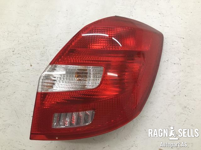 Baklykt høyre til Škoda Fabia 2010-2014 (Type II, Fase 2) (5J6945088|)