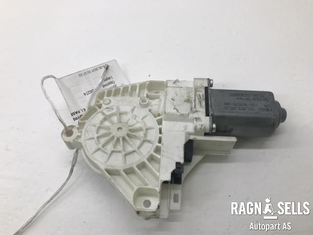 Ruteheis, kun motor, høyre foran til Audi Q7 2010-2015 (Type I, Fase 2)  (8K0959802A|)