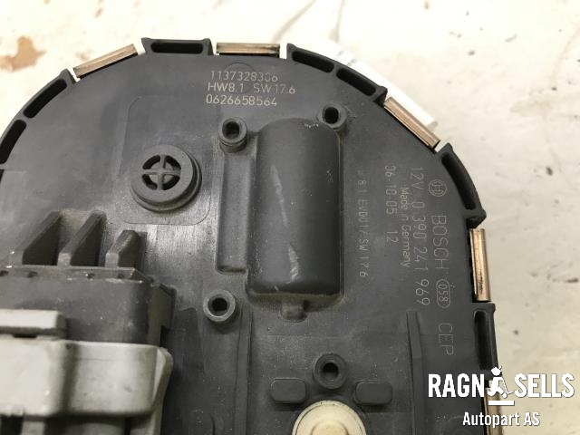 Viskermotor foran høyre til Peugeot 407 2004-2010  (BOSCH|0390241969|)