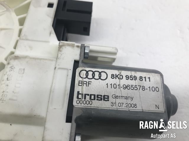 Ruteheis, kun motor, venstre bak til Audi A4 2007-2014 (Type IV) (B8) (B8) (8K0959811|)