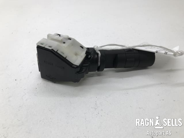 Bryter blink til Nissan Qashqai 2007-2010 (Type I, Fase 1)  (25540JD03A|)