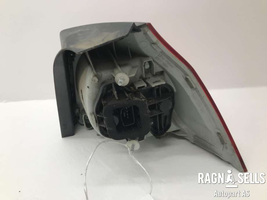 Baklykt venstre ytre til VW Golf V, Combi 2003-2008  (1K6 945 095 AA|)
