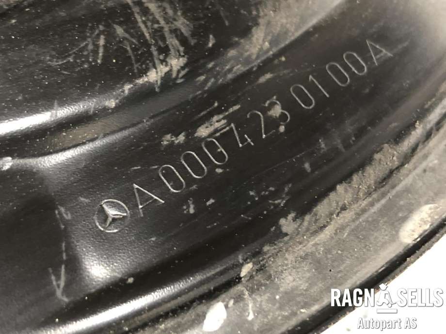 Hjulspindel høyre bak til Mercedes EQC 2019-->> (A 213 350 32 05|)