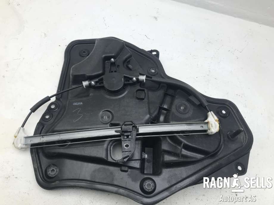 Ruteheis høyre bak til Mazda 6 2013-2015 (Type III, Fase 1) (D65158X|CM012030|13E28A)