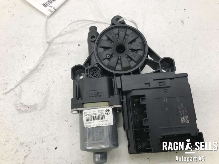 Ruteheis, kun motor, høyre foran til VW Passat 2011-2015 (B7) (B7) (VW|3C0959792B|)