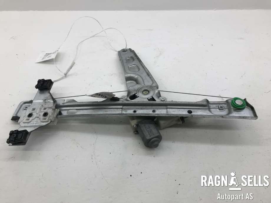 Ruteheis venstre foran til Peugeot 5008 2010-2017 (Type I)  (BROSE|9682808980|914238100|)