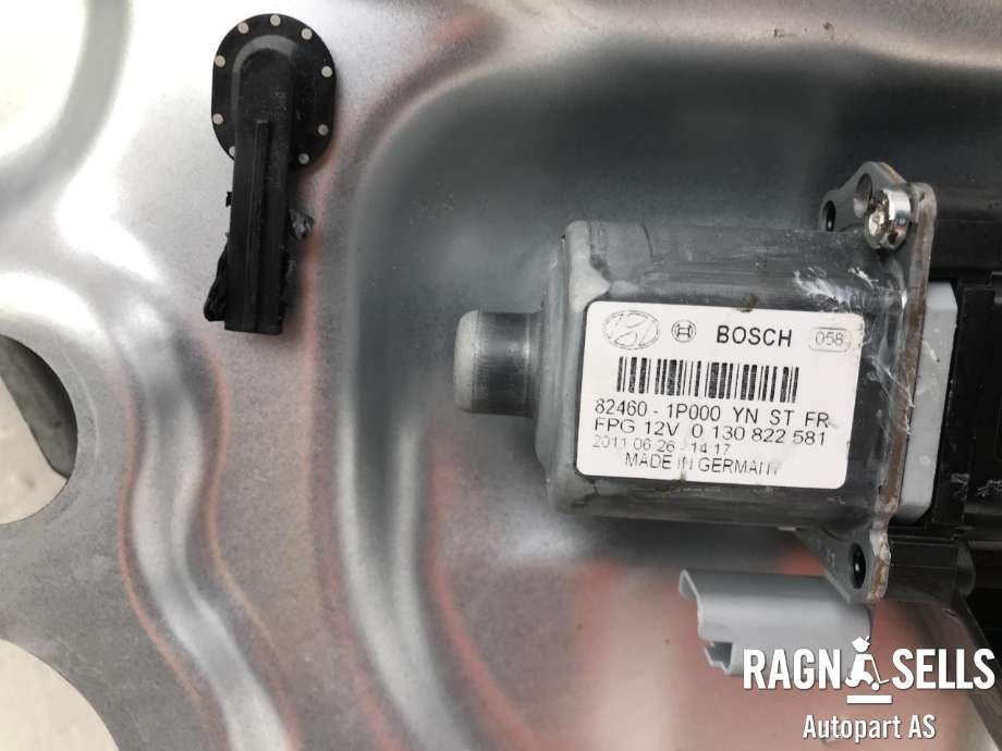 Ruteheis høyre foran til Hyundai Ix20 2010-2017 (BOSCH|824601P000|)