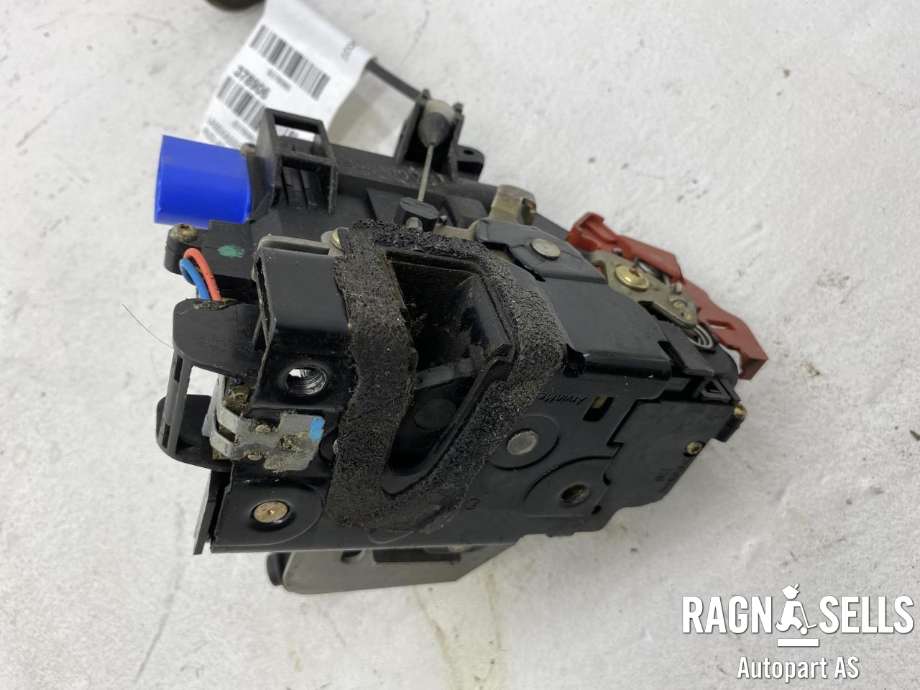 Låsekasse høyre foran til Audi A8 2003-2010 (Type II) (4E1837016|)