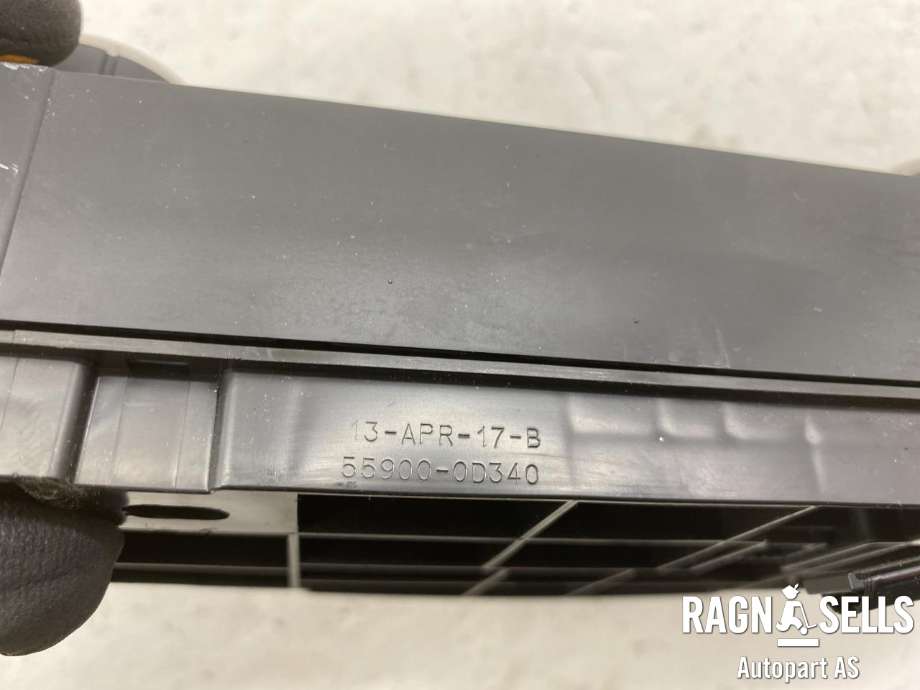 Varmeapparat betjening til Toyota Yaris 2012-2014 (Type III, Fase 1) (559000D340|)