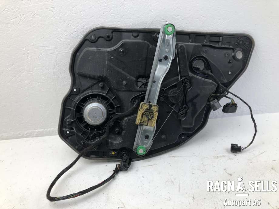 Ruteheis venstre bak til Volvo V70 2007-2013 (Type III, Fase 1)  (BROSE|6024609582034796|)