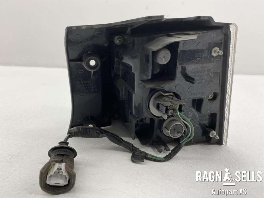 Baklykt venstre ytre til Mitsubishi Outlander 2007-2010 (Type II, Fase 1)  (8330A379|)