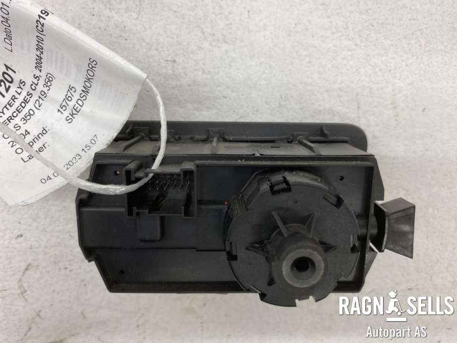 Bryter lys til Mercedes CLS 2004-2010 (C219) (C219) (A2195450104|)