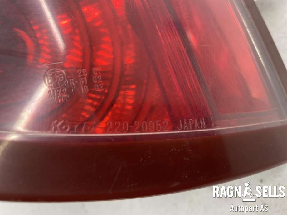 Baklykt venstre til Subaru Outback 2003-2007 (Type III, Fase 1) (22020952|)