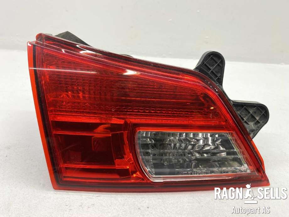Baklykt venstre indre til Subaru Outback 2009-2014 (Type IV) (84912AJ240|)