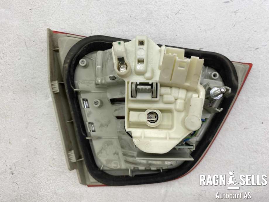Baklykt høyre indre til BMW 3-Serie 2005-2011 (E90/E91/E92/E93) (E90/E91/E92/E93) (7154162|)