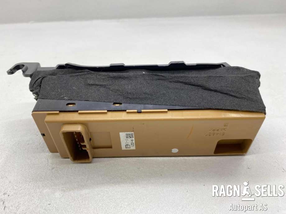 Bryter ruteheis førerdørspanel til Subaru Legacy 2007-2009 (Type IV, Fase 2) (83071AG021|)
