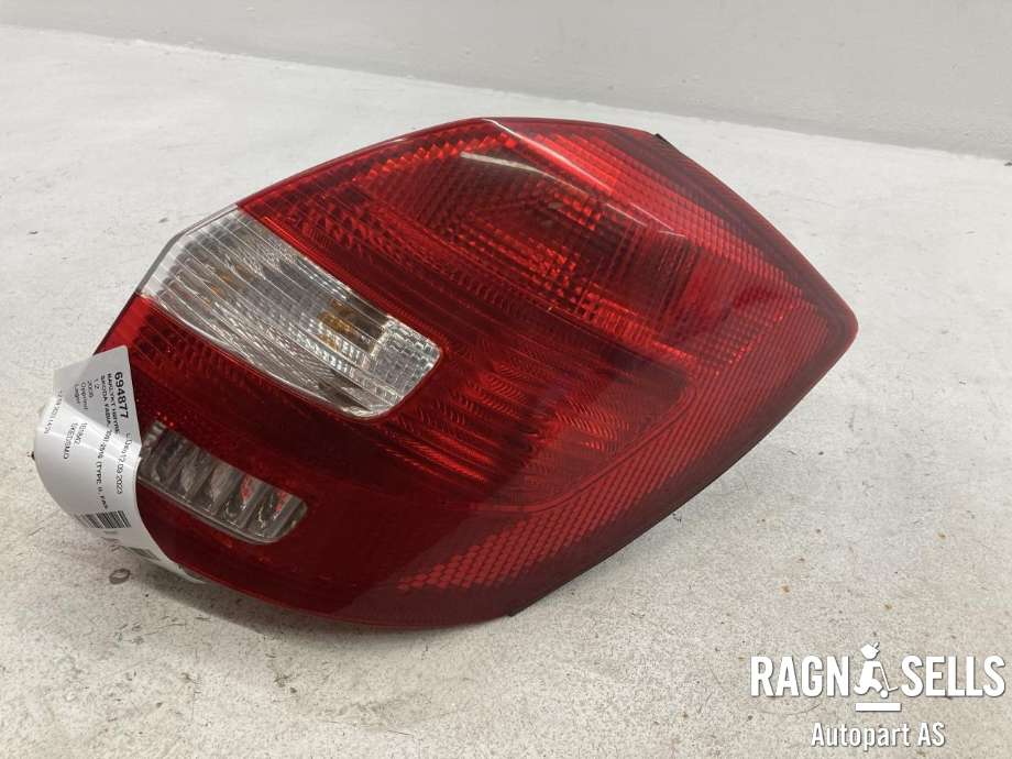 Baklykt høyre til Škoda Fabia, 2007-2010 (Type II, Fase 1)  (5J6 945 112)