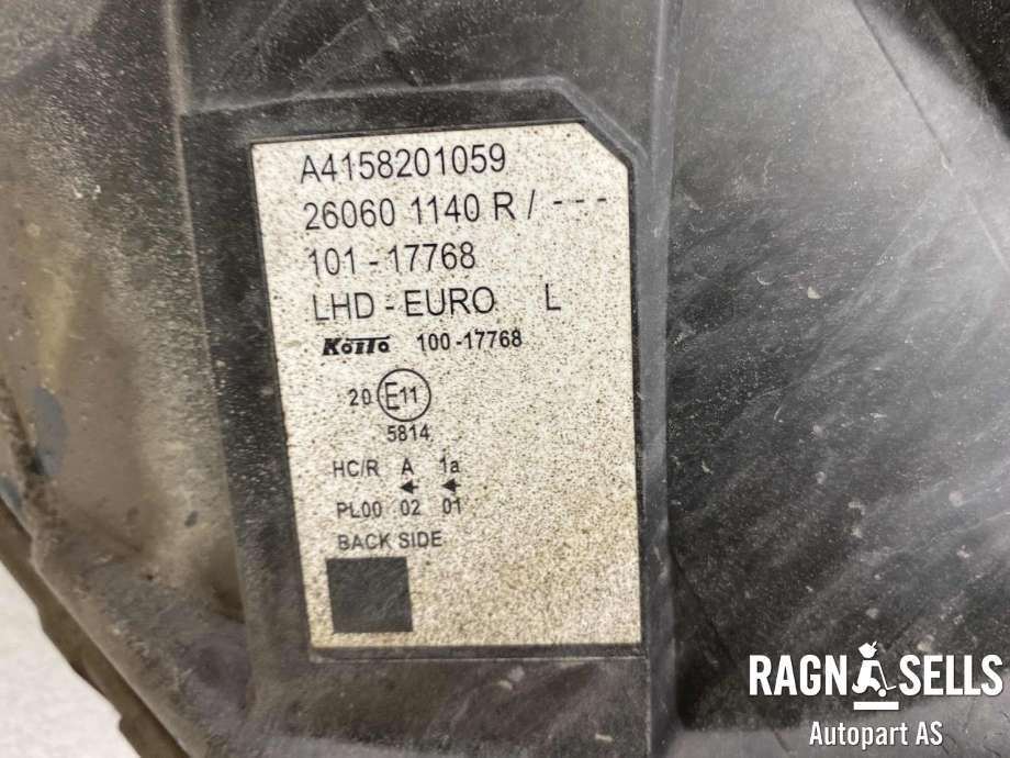 Frontlykt venstre halogen til Mercedes Citan 2012-2021 (W415) (W415) (A415 820 1059|)