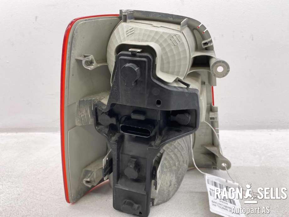 Baklykt høyre til VW Touran 2003-2006 (Type I, Fase 1) (1T0 945 096C|1T0 945 112B|)