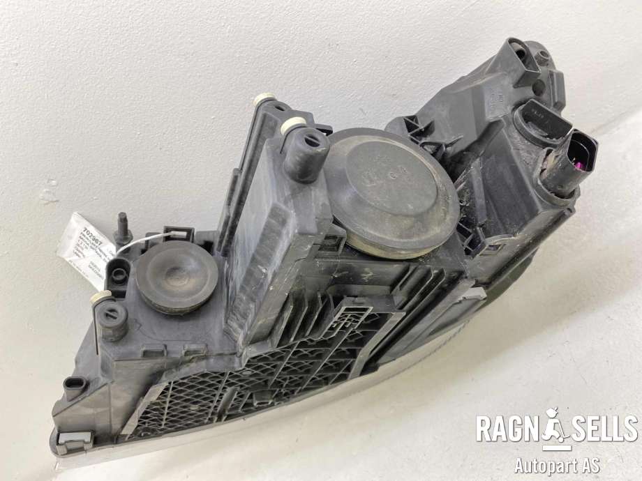 Frontlykt høyre halogen til Škoda Octavia 2009-2013 (Type II, Fase 2) (1Z1 941 016F|)