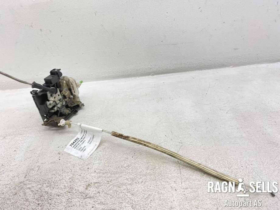 Låsekasse høyre foran til Audi A8 1995-2002 (Type I) (4D1 837 016D|)