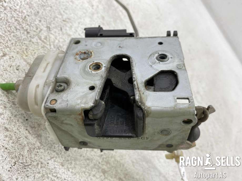 Låsekasse høyre foran til Audi A8 1995-2002 (Type I) (4D1 837 016D|)