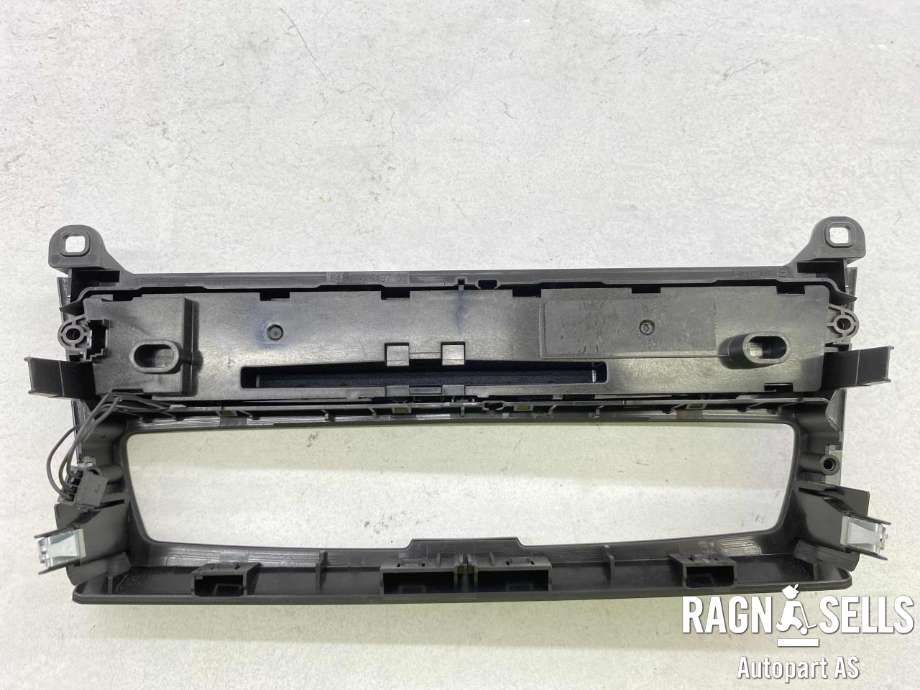 Bilstereo navigasjon betjeningspanel til BMW 1-Serie 2011-2015 (Fase 1) (F20/F21) (F20/F21) (65 82 9 286 699|)