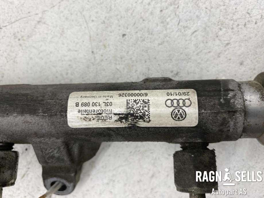 Dyseskinne (fuelrail) til VW Passat 2005-2010 (B6) (B6) (03L 130 089B|)