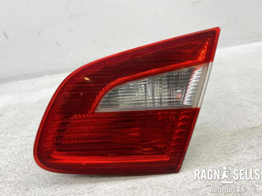 Baklykt høyre indre til Škoda Superb 2008-2015 (Type II) (3T5 945 094|)