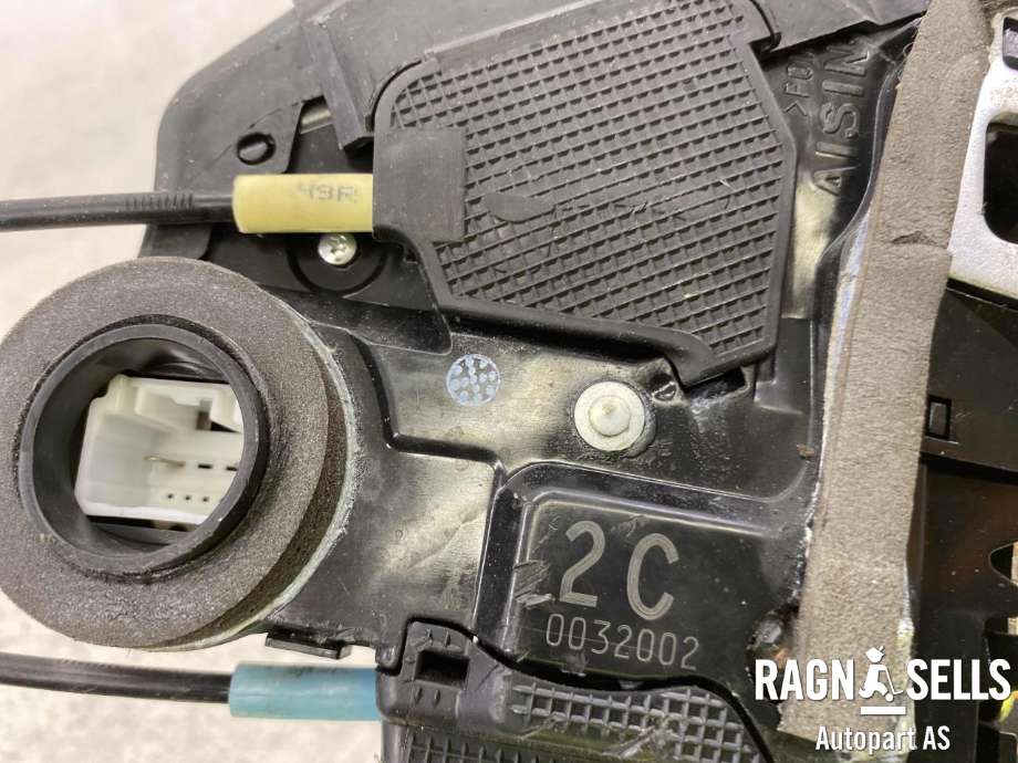 Låsekasse høyre bak til Toyota RAV4 2009-2013 (Type III, Fase 2)  (6905042021|)