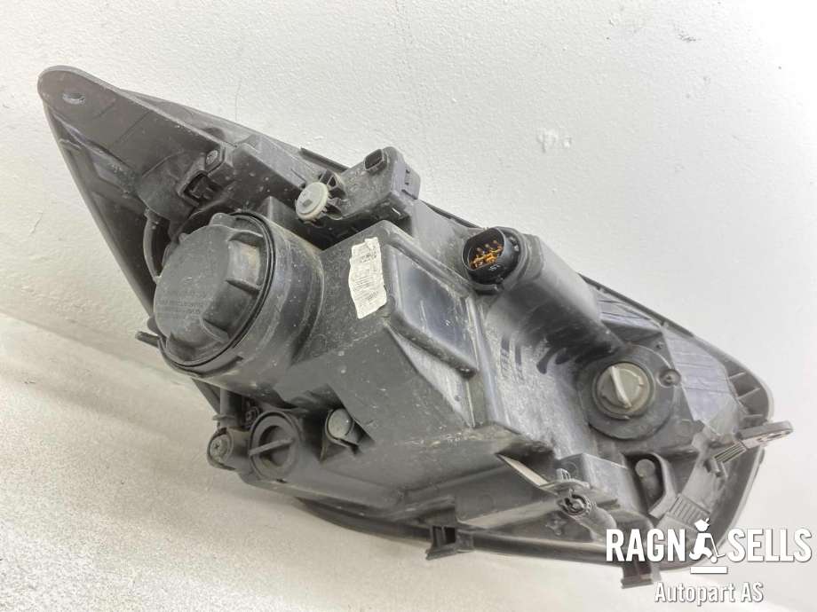 Frontlykt venstre xenon til Kia Picanto 2011-2017 (Type II) (921011Y311|)
