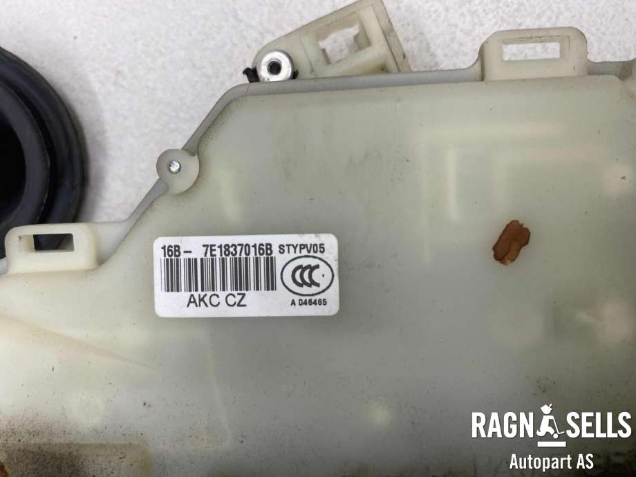Låsekasse høyre foran til VW Transporter / Caravelle 2015-2019 (T6) (T6) (7E1 837 016B|)