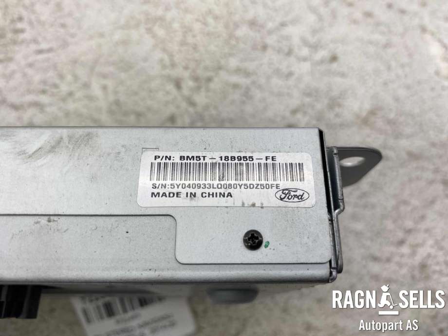 Bilstereo navigasjon skjerm til Ford Focus 2014-2018 (Type III, Fase 2)  (BM5T 18B955 FE|)