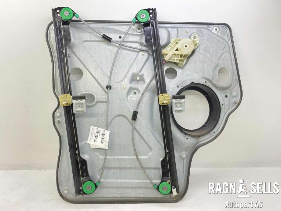 Ruteheis høyre foran til VW Transporter / Caravelle 2003-2009 (Fase 1) (T5) (T5) (7H0 837 754 C|)
