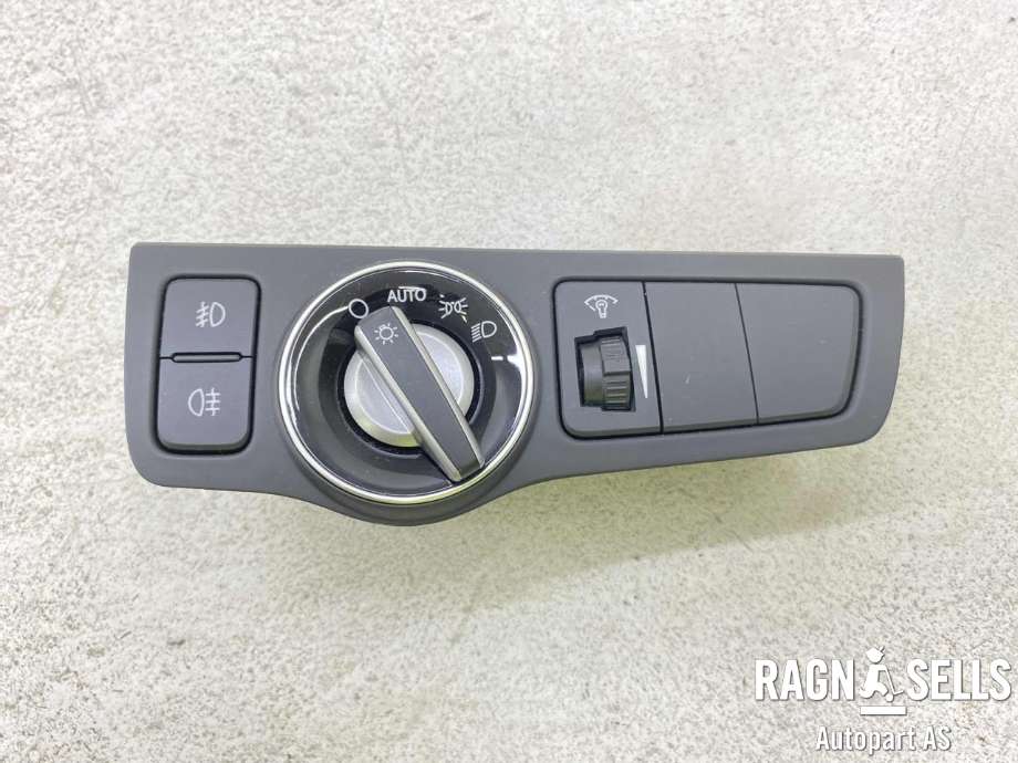 Bryter lys til Hyundai i40 2012-2017 (93300 3Z050|)