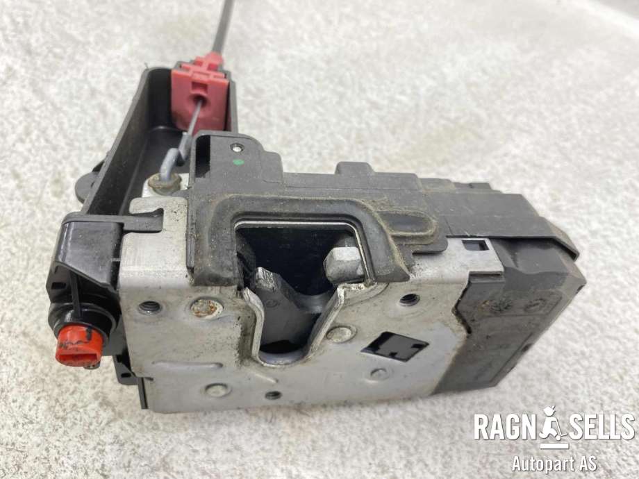 Låsekasse høyre bak til Opel Zafira B 2005-2011  (13210739|)