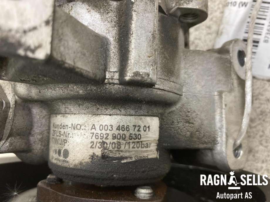 Servo pumpe mekanisk til Mercedes Vito/Viano 2004-2010 (Fase 1) (W639) (W639) (A003 466 7201 | A0024667501 | A0024667601|A0034667101 | 0024667501|)