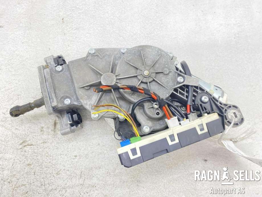 Baklukeåpner motor til Mercedes CLS 2011-2017 (C218) (C218) (BROSE|A218 820 0442|A218 900 2002|A 204 820 30 42)