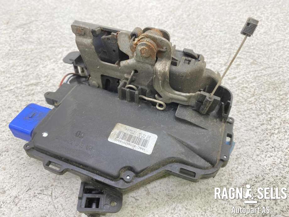 Låsekasse høyre foran til VW Caddy 2004-2010 (Type III, Fase 1) (3D1 837 016AC|)