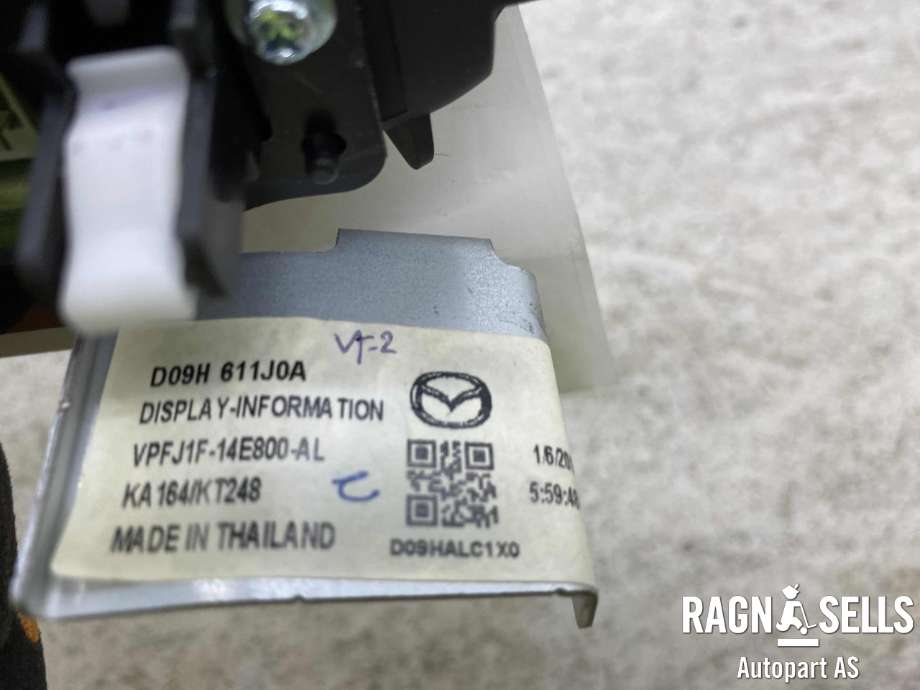Bilstereo navigasjon skjerm til Mazda CX-3 2015-2022 (D09H 611J0A|)