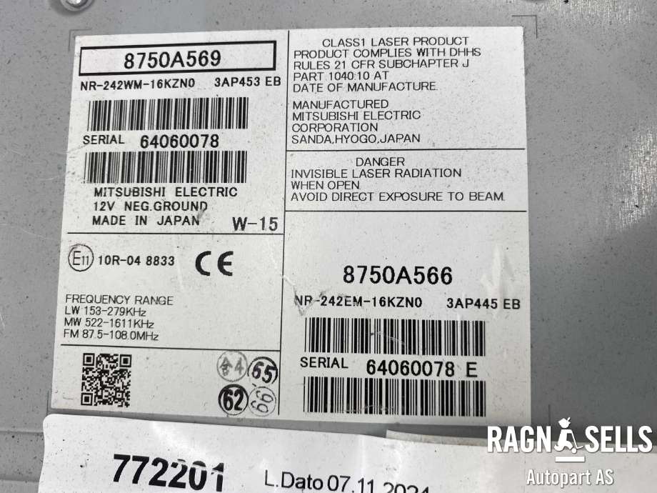 Bilstereo navigasjon til Mitsubishi Outlander 2015-->> (Type III, Fase 2)  (8750A569|)