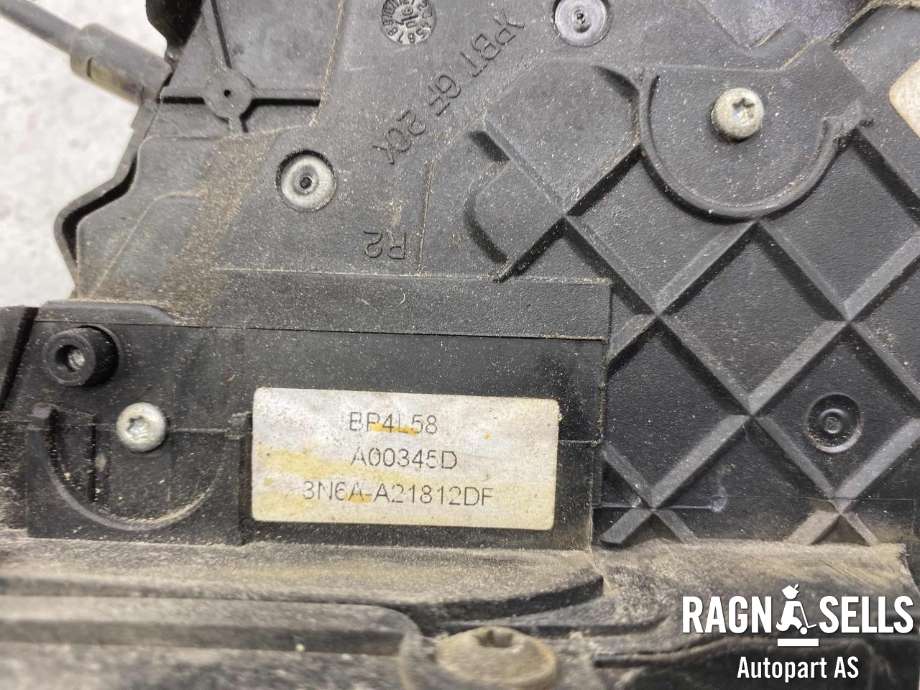 Låsekasse høyre foran til Mazda 3 2006-2009 (Type I, Fase 2)  (3N6A A21812 DF|)