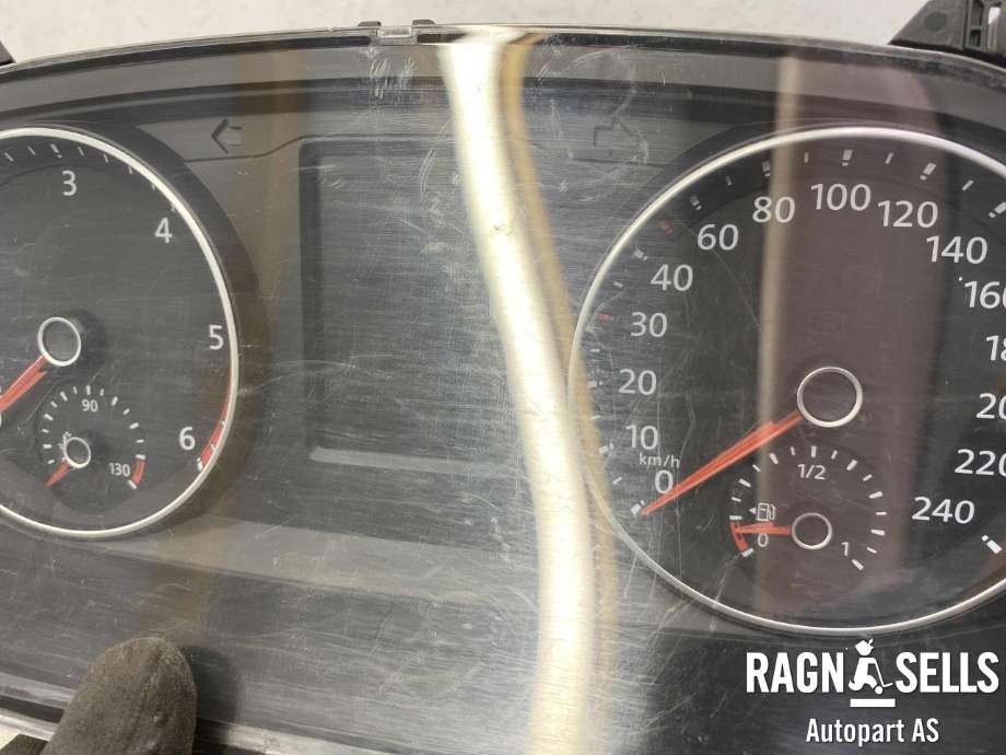 Instrumentpanel til VW Transporter / Caravelle 2015-2019 (T6) (T6) (7E0 920 870L|)