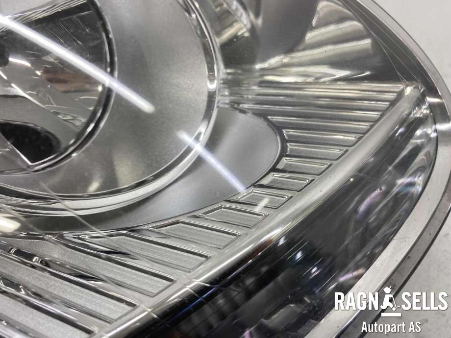 Frontlykt høyre halogen til VW Golf V, Combi 2003-2008 (1K6 941 030 P|)