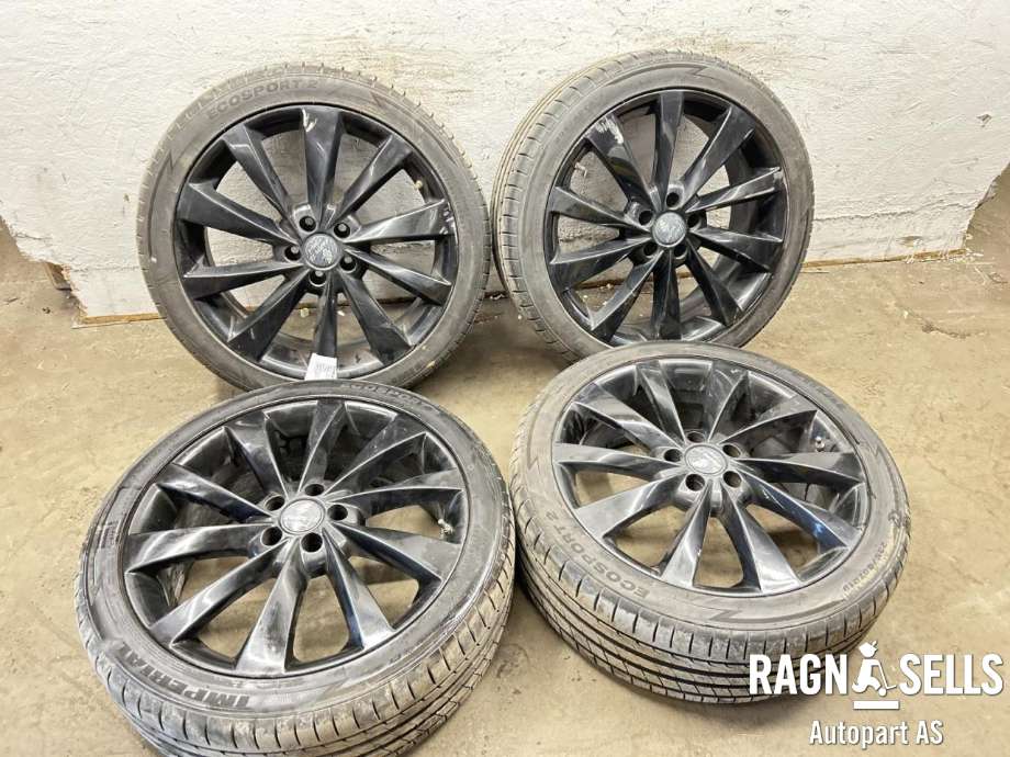 Hjulsett aluminium sommer til Ford Mondeo 2014-2019 (Type V, Fase 1) (235/40R19|)