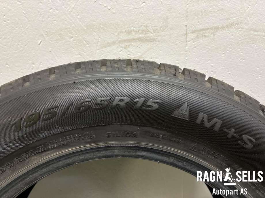 Dekk vinter pigg til Toyota Corolla 2002-2007  (195/65-15|)