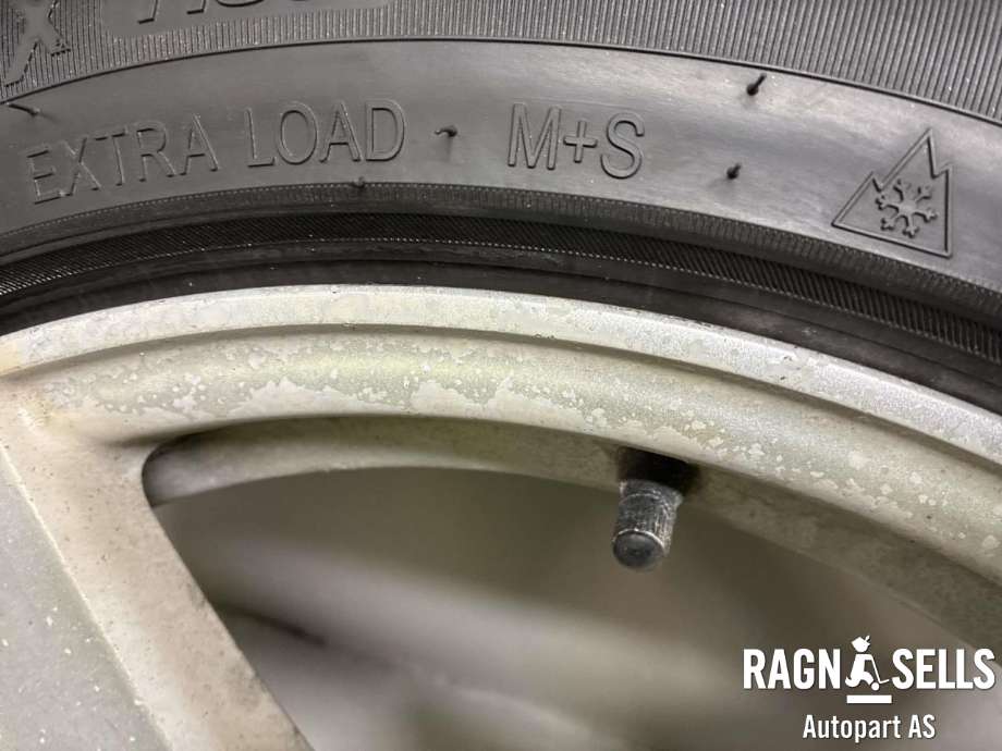 Hjulsett aluminium vinter til Mercedes C-Klasse 2007-2011 (Fase 1) (W204) (W204) (TRIANGLE|205/50R17|)